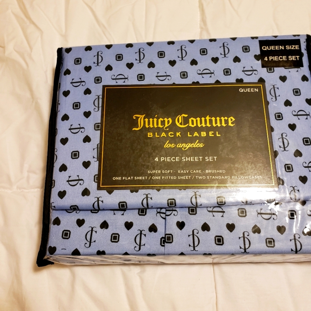 Queen bedding set